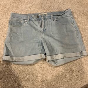 GAP size 29 5" shorts